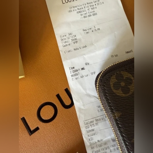 Louis Vuitton Monogram Zippy Coin Purse Wallet - Picture 13 of 13